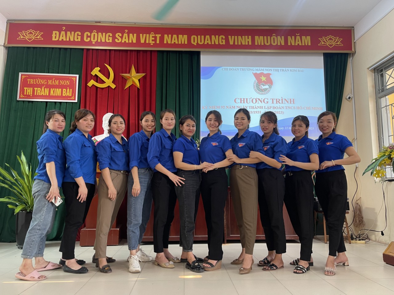 Chi đoàn trường MNTT Kim Bài tổ chức lễ kỷ niệm 92 năm ngày thành lập đoàn TNCS Hồ Chí Minh (26/3/1931- 26/3/2023)